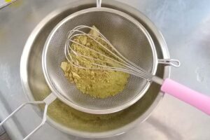 香りの良さだけではない花ブレンドは私の中で一気にヘナ No.1 の地位になりました！